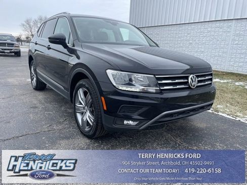 Used 2021 Volkswagen Tiguan SEL image 1