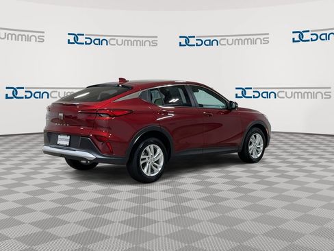 Used 2025 Buick Envista Preferred FWD image 9
