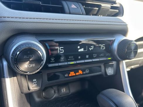 Used 2024 Toyota RAV4 XLE image 32