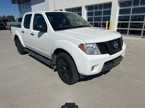 Used 2018 Nissan Frontier SV w/ Value Truck Package image 1