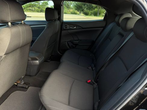 Used 2019 Honda Civic EX image 27