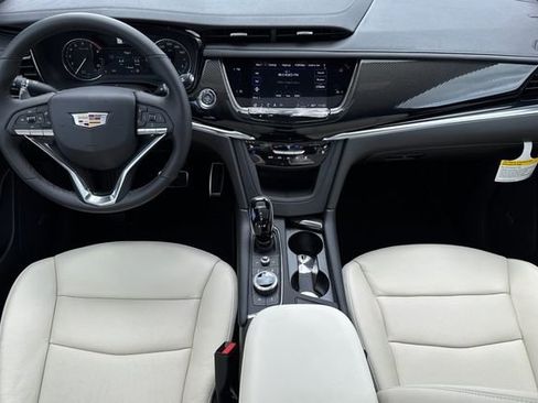 New 2025 Cadillac XT6 Sport AWD/4WD image 13