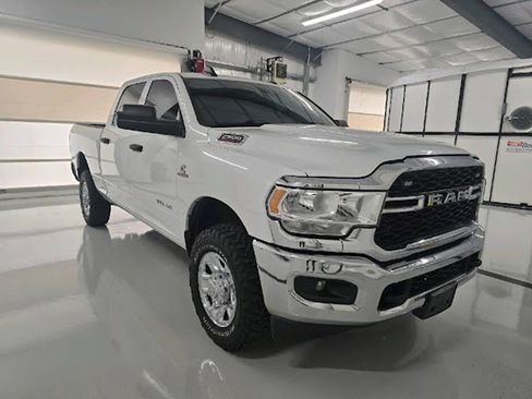 Used 2022 RAM 2500 Tradesman w/ Chrome Appearance Group image 1