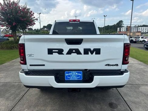 Used 2025 RAM 2500 4x4 Crew Cab image 6