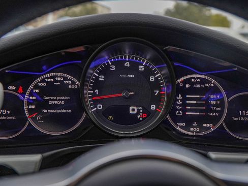 Used 2018 Porsche Panamera 4S image 14