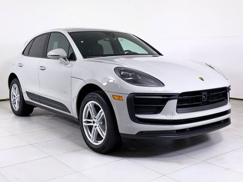 New 2026 Porsche Macan AWD/4WD image 29
