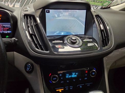 Used 2016 Ford C-MAX Energi SEL w/ Equipment Group 302A image 23