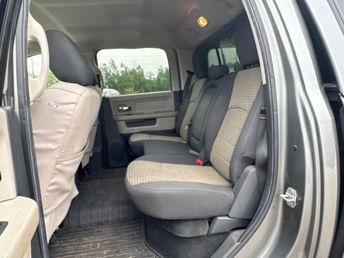 Used 2012 RAM 2500 SLT w/ Luxury Group AWD/4WD image 6