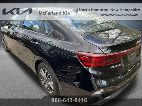 Used 2023 Kia Forte LXS w/ LXS Technology Package FWD image 5