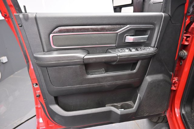 Used 2024 RAM 2500 Big Horn w/ Night Edition AWD/4WD image 17