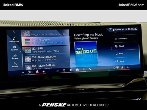 Used 2025 BMW 530i w/ Premium Package image 8