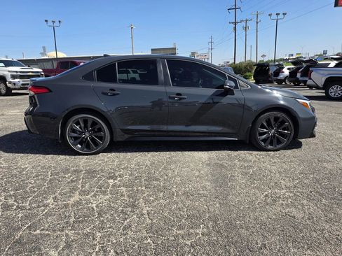 Used 2023 Toyota Corolla SE FWD image 8