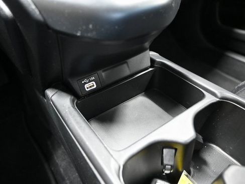 Used 2020 Honda CR-V LX image 18