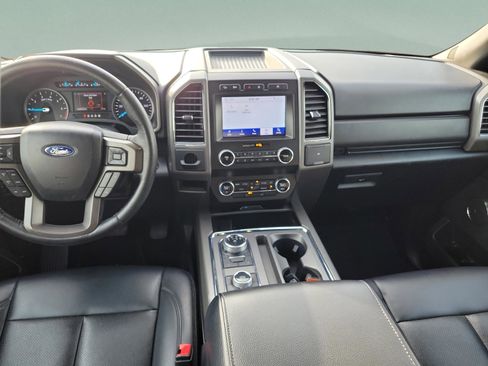 Used 2020 Ford Expedition XLT w/ Equipment Group 201A AWD/4WD image 8