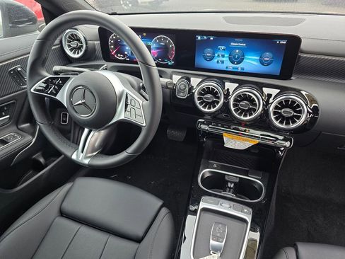 New 2025 Mercedes-Benz CLA 250 4MATIC image 11