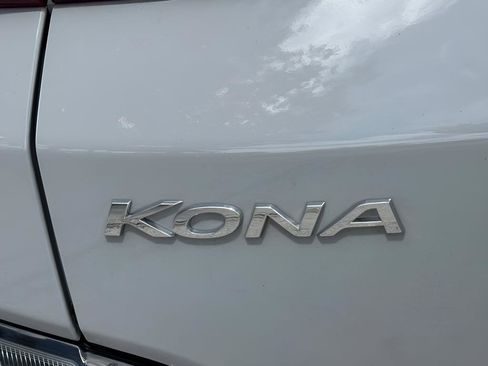 Used 2023 Hyundai Kona SE AWD/4WD image 9