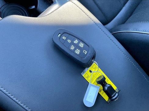 Used 2024 Hyundai Palisade Calligraphy image 36