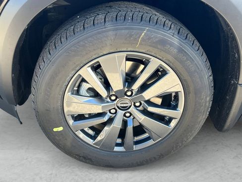 New 2026 Nissan Pathfinder SV image 23