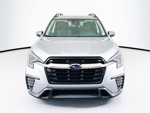 Used 2025 Subaru Ascent Premium image 2
