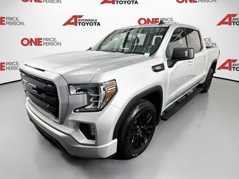 Used 2020 GMC Sierra 1500 Elevation w/ Elevation Value Package RWD image 3