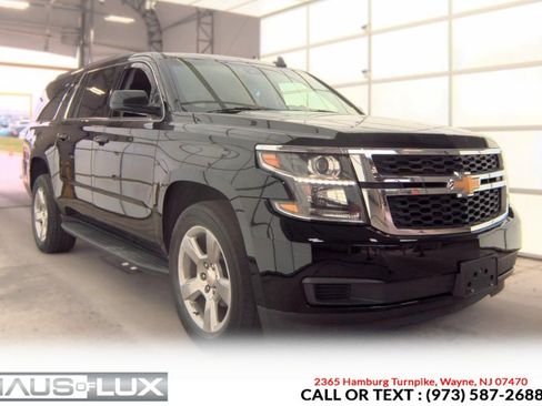 Used 2018 Chevrolet Suburban LT AWD/4WD image 1