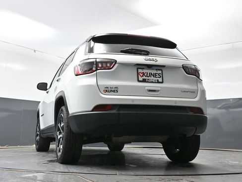 Used 2025 Jeep Compass Limited AWD/4WD image 55