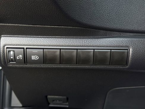 Used 2026 Toyota Corolla LE FWD image 22