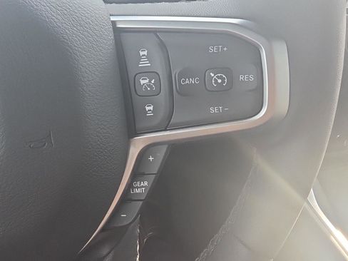 Used 2025 RAM 1500 Big Horn image 30