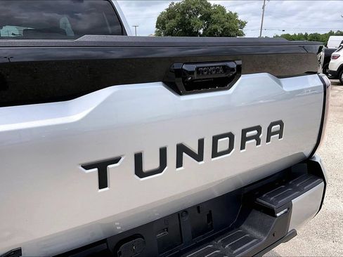 Used 2026 Toyota Tundra Platinum AWD/4WD image 27