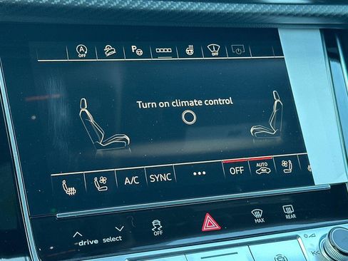 New 2026 Audi SQ8 Prestige image 20