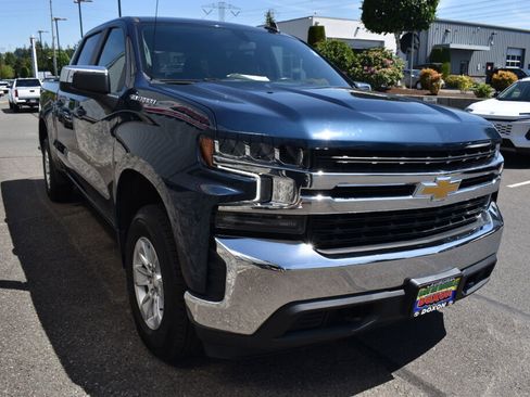 Used 2021 Chevrolet Silverado 1500 LT AWD/4WD image 3