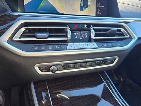 Used 2023 BMW X5 xDrive45e image 30