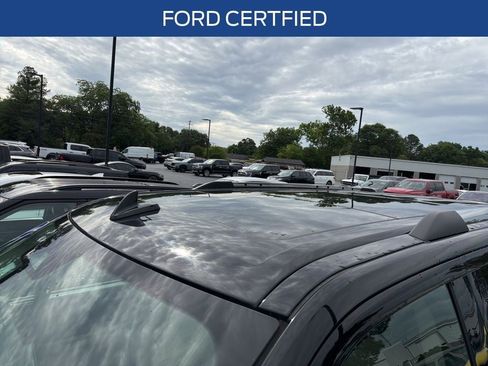 Used 2024 Ford Expedition Limited AWD/4WD image 3