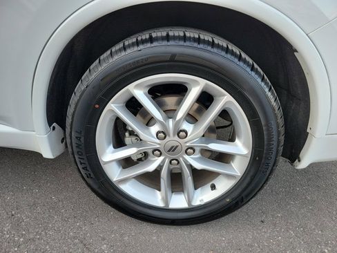 Used 2024 Dodge Durango GT image 28