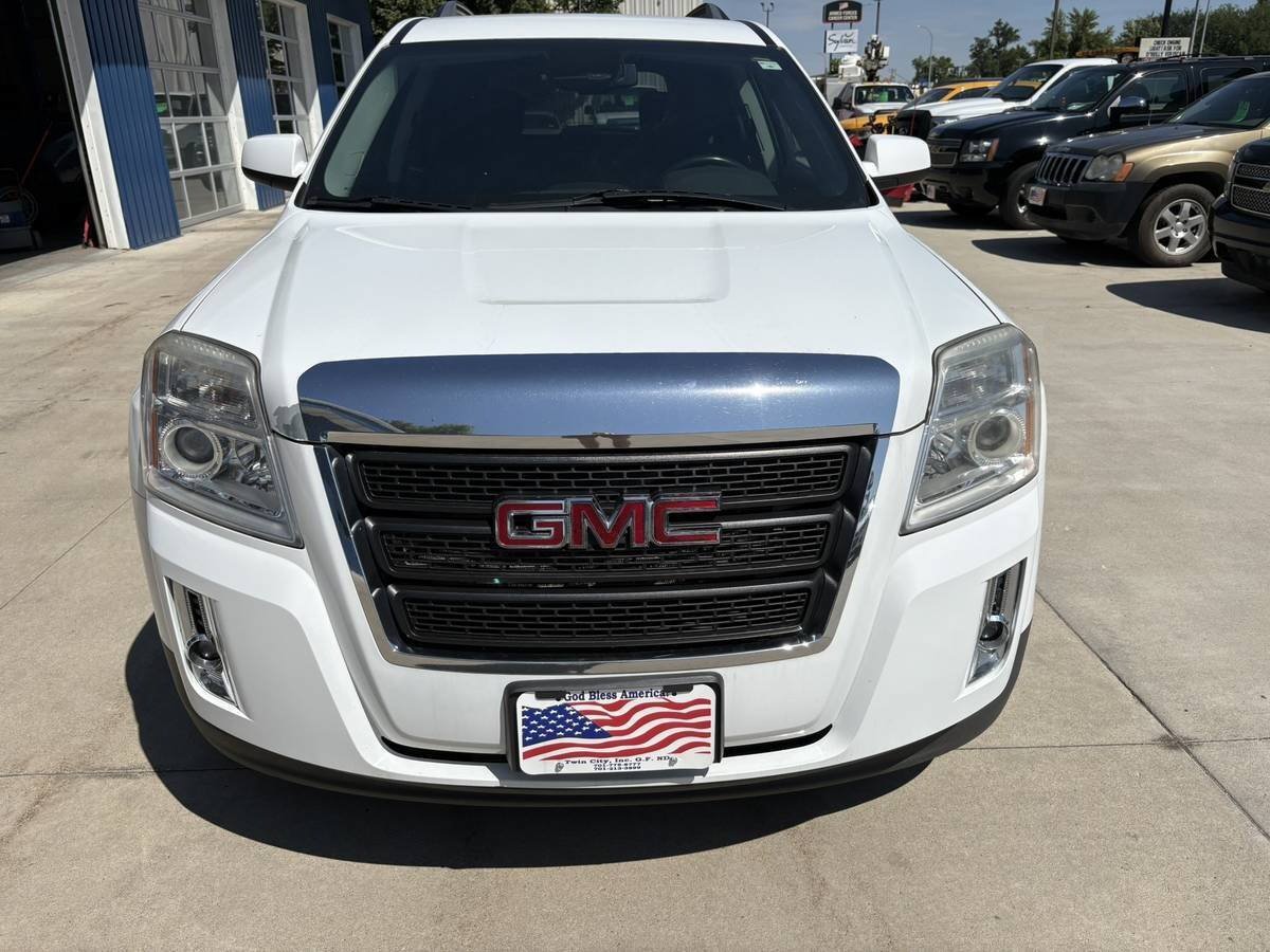 Used 2015 GMC Terrain SLE AWD/4WD image 3