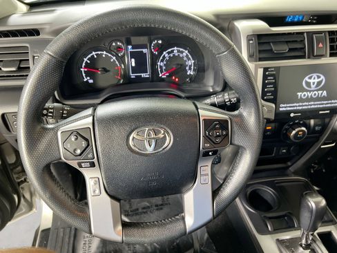 Used 2022 Toyota 4Runner SR5 RWD image 11