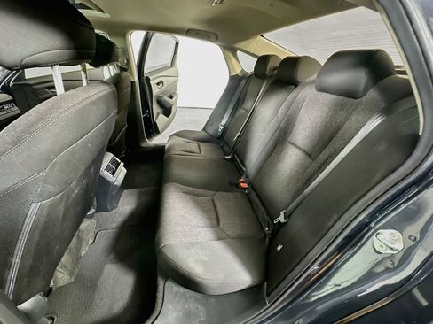 Used 2025 Honda Accord SE image 14