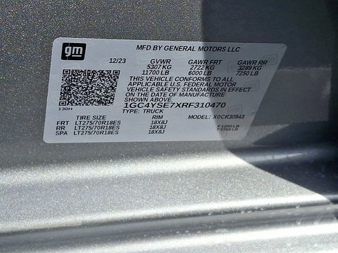 Certified 2024 Chevrolet Silverado 3500 W/T image 28