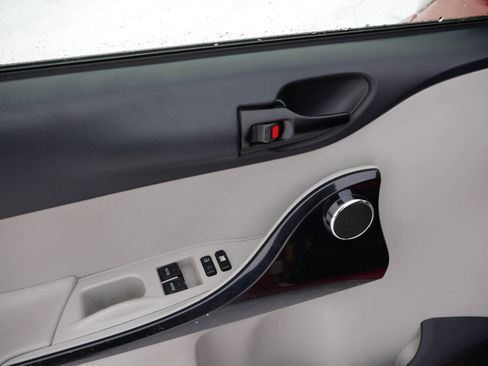 Used 2012 Scion iQ image 20