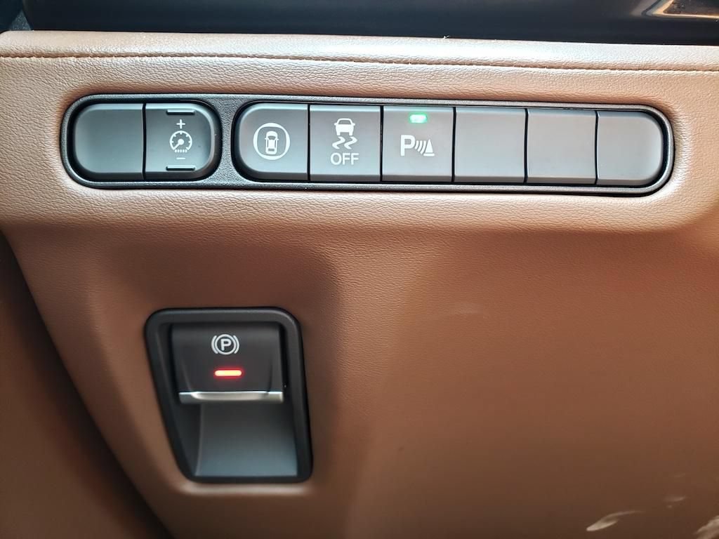 Certified 2024 Acura MDX w/ Technology Package AWD/4WD image 24