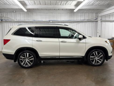 Used 2016 Honda Pilot Touring image 3