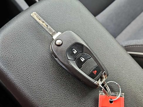 Used 2021 Chevrolet TrailBlazer LS image 32