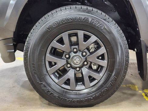 Used 2022 Toyota Tacoma SR5 image 28