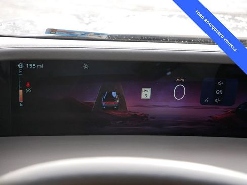 Used 2024 Lincoln Nautilus Premier w/ Equipment Group 102A image 17