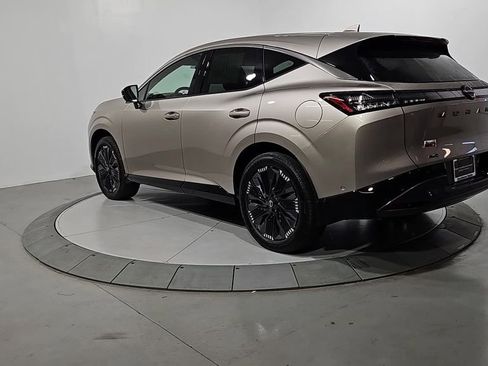 Certified 2025 Nissan Murano Platinum w/ Cargo Package image 3