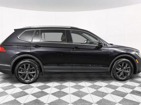 Used 2024 Volkswagen Tiguan SE FWD image 12