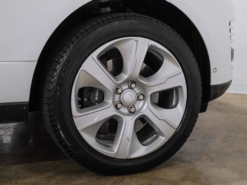 Used 2020 Land Rover Range Rover HSE image 60