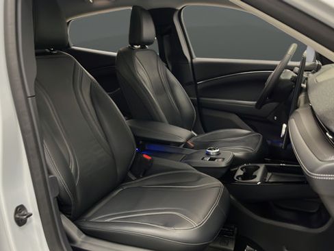 Used 2023 Ford Mustang Mach-E Premium AWD/4WD image 23