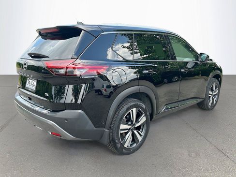 Used 2023 Nissan Rogue SL w/ SL Premium Package FWD image 4