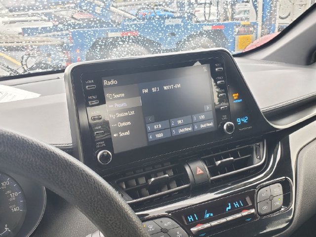 Used 2019 Toyota C-HR LE FWD image 27